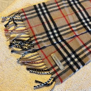 Kids Burberry scarf